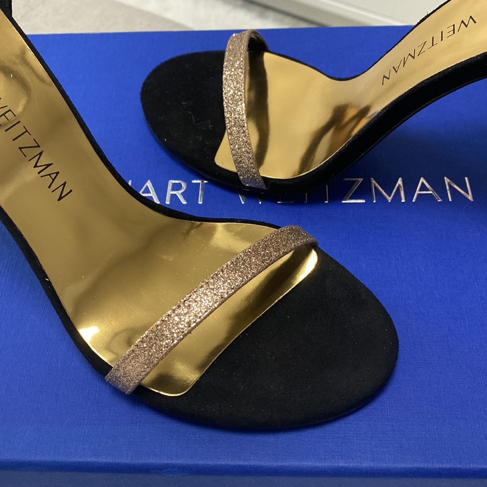 Stuart Weitzman - Picture 3 of 6